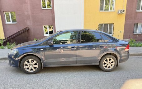 Volkswagen Polo VI (EU Market), 2011 год, 750 000 рублей, 3 фотография