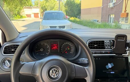 Volkswagen Polo VI (EU Market), 2011 год, 750 000 рублей, 13 фотография