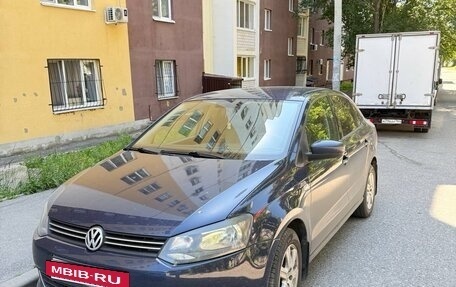 Volkswagen Polo VI (EU Market), 2011 год, 750 000 рублей, 2 фотография