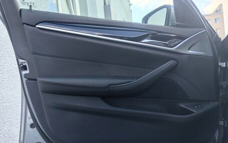BMW 5 серия, 2019 год, 3 600 000 рублей, 12 фотография