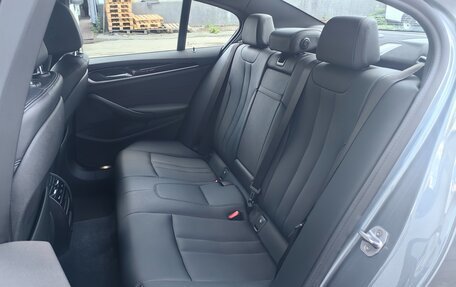 BMW 5 серия, 2019 год, 3 600 000 рублей, 14 фотография