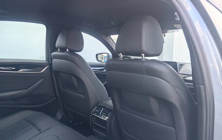 BMW 5 серия, 2019 год, 3 600 000 рублей, 17 фотография