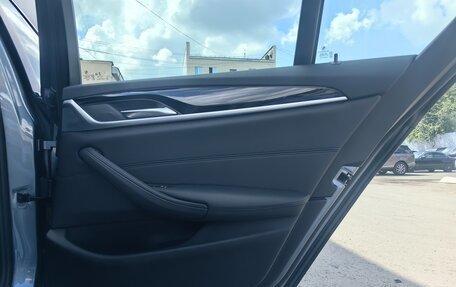 BMW 5 серия, 2019 год, 3 600 000 рублей, 18 фотография