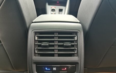 Volkswagen Golf VIII, 2023 год, 2 050 000 рублей, 15 фотография