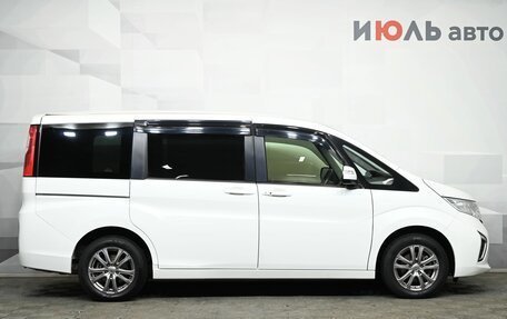 Honda Stepwgn IV, 2017 год, 2 250 000 рублей, 9 фотография