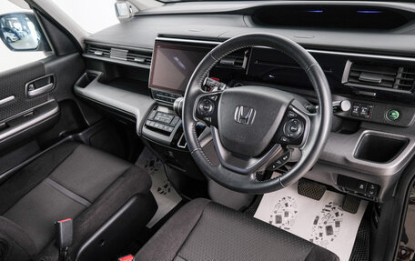 Honda Stepwgn IV, 2019 год, 2 499 000 рублей, 9 фотография