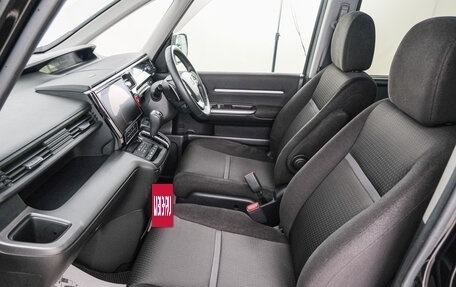 Honda Stepwgn IV, 2019 год, 2 499 000 рублей, 14 фотография