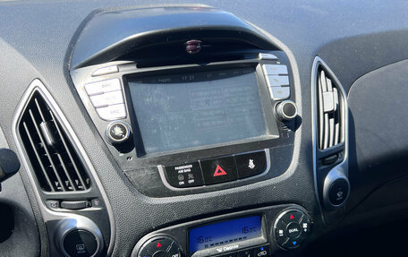 Hyundai ix35 I рестайлинг, 2012 год, 990 000 рублей, 13 фотография
