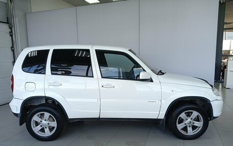 Chevrolet Niva I рестайлинг, 2018 год, 580 000 рублей, 10 фотография