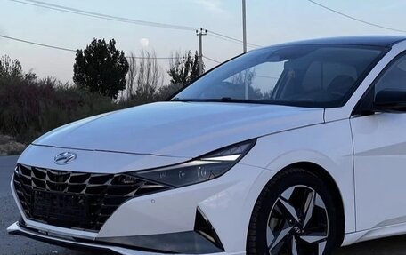 Hyundai Elantra, 2022 год, 1 655 000 рублей, 3 фотография