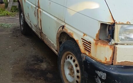 Volkswagen Transporter T4, 1996 год, 300 000 рублей, 2 фотография