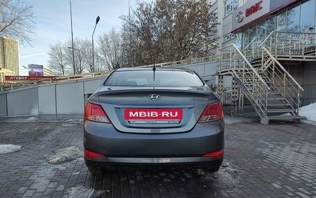 Hyundai Solaris II рестайлинг, 2016 год, 700 000 рублей, 18 фотография