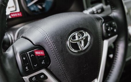 Toyota Sienna III, 2017 год, 2 800 000 рублей, 10 фотография