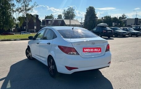 Hyundai Solaris II рестайлинг, 2014 год, 990 000 рублей, 4 фотография