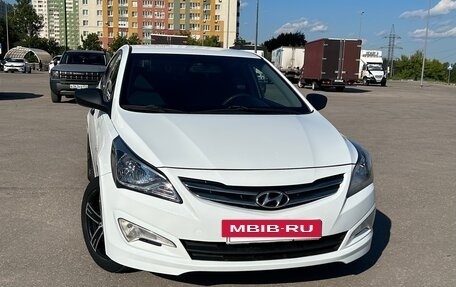 Hyundai Solaris II рестайлинг, 2014 год, 990 000 рублей, 7 фотография