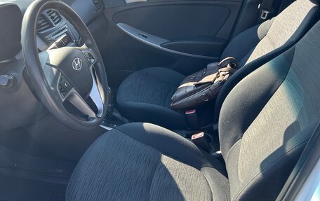 Hyundai Solaris II рестайлинг, 2014 год, 990 000 рублей, 9 фотография