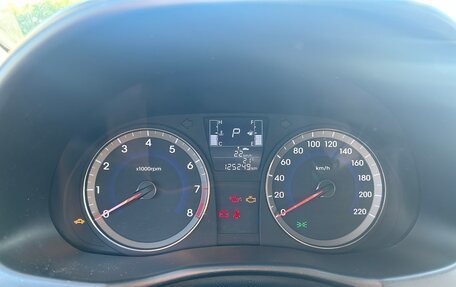 Hyundai Solaris II рестайлинг, 2014 год, 990 000 рублей, 22 фотография