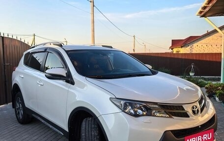 Toyota RAV4, 2013 год, 2 150 000 рублей, 2 фотография