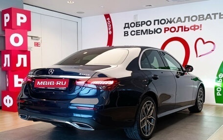 Mercedes-Benz E-Класс, 2020 год, 4 290 000 рублей, 4 фотография