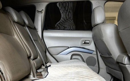 Peugeot 4007, 2011 год, 799 000 рублей, 11 фотография