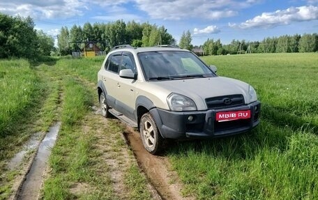 Hyundai Tucson III, 2004 год, 460 000 рублей, 1 фотография