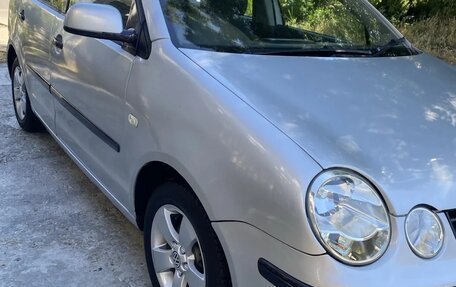 Volkswagen Polo IV рестайлинг, 2002 год, 375 000 рублей, 1 фотография