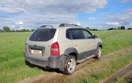 Hyundai Tucson III, 2004 год, 460 000 рублей, 2 фотография