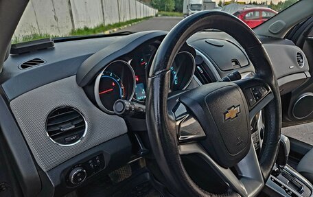 Chevrolet Cruze II, 2012 год, 910 000 рублей, 9 фотография