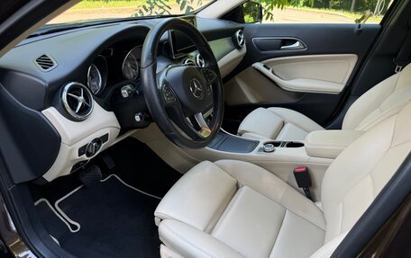 Mercedes-Benz GLA, 2016 год, 2 000 000 рублей, 18 фотография