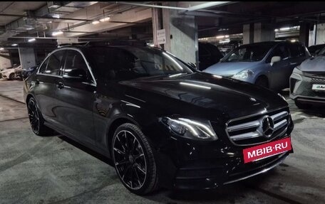 Mercedes-Benz E-Класс, 2016 год, 3 200 000 рублей, 3 фотография