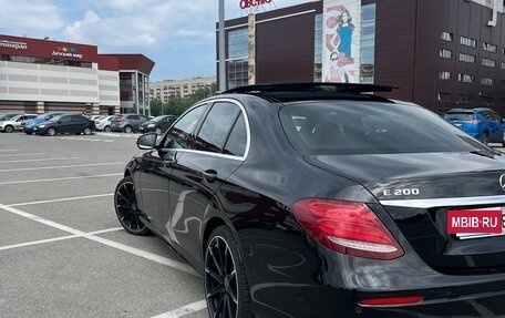 Mercedes-Benz E-Класс, 2016 год, 3 200 000 рублей, 6 фотография