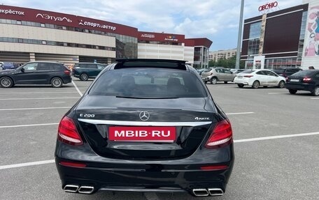 Mercedes-Benz E-Класс, 2016 год, 3 200 000 рублей, 10 фотография