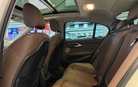 BMW 1 серия, 2022 год, 1 836 000 рублей, 14 фотография