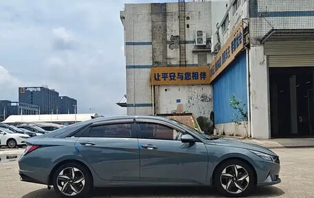 Hyundai Elantra, 2022 год, 1 670 000 рублей, 4 фотография