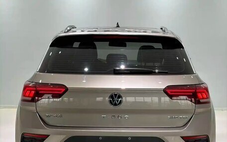 Volkswagen T-Roc I, 2022 год, 1 550 000 рублей, 11 фотография