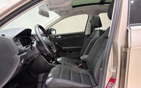 Volkswagen T-Roc I, 2022 год, 1 550 000 рублей, 4 фотография