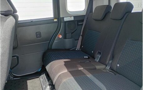 Toyota Roomy I, 2023 год, 760 777 рублей, 19 фотография