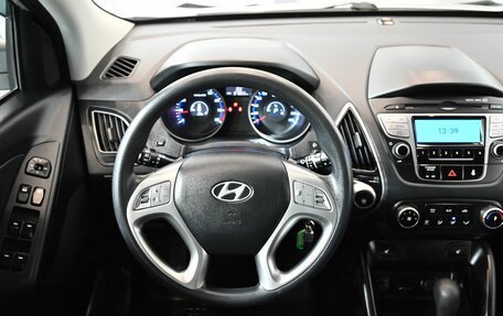 Hyundai ix35 I рестайлинг, 2011 год, 1 300 000 рублей, 11 фотография
