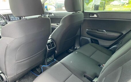 KIA Sportage IV рестайлинг, 2018 год, 2 129 000 рублей, 16 фотография