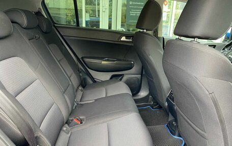 KIA Sportage IV рестайлинг, 2018 год, 2 129 000 рублей, 15 фотография