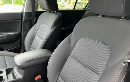 KIA Sportage IV рестайлинг, 2018 год, 2 129 000 рублей, 13 фотография