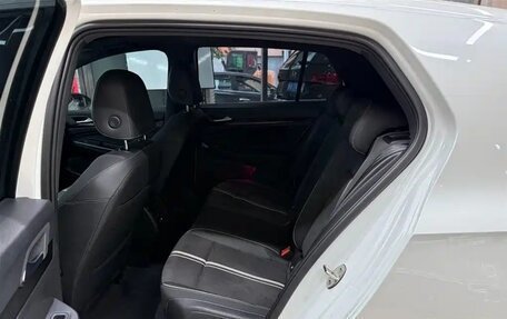 Volkswagen Golf VIII, 2023 год, 2 000 000 рублей, 8 фотография