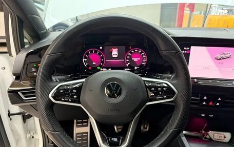 Volkswagen Golf VIII, 2023 год, 2 000 000 рублей, 4 фотография