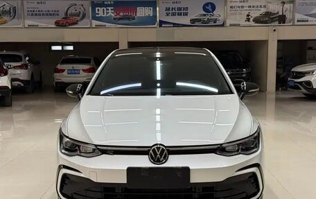 Volkswagen Golf VIII, 2023 год, 2 000 000 рублей, 10 фотография