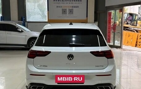 Volkswagen Golf VIII, 2023 год, 2 000 000 рублей, 9 фотография