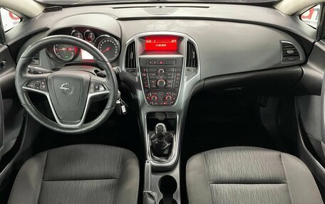 Opel Astra J, 2013 год, 799 000 рублей, 9 фотография