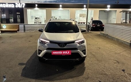 Toyota RAV4, 2018 год, 2 750 000 рублей, 3 фотография