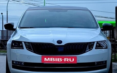 Skoda Octavia, 2018 год, 1 999 999 рублей, 8 фотография