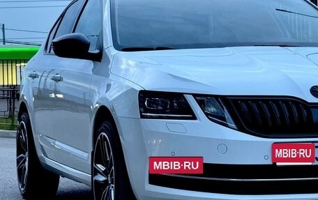 Skoda Octavia, 2018 год, 1 999 999 рублей, 9 фотография