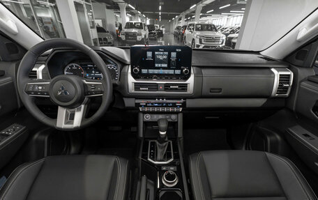 Mitsubishi L200, 2025 год, 5 300 000 рублей, 8 фотография